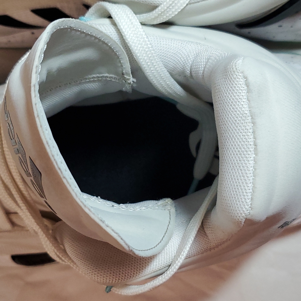 ADIDAS D ROSE ADIZERO 11 1/2 - Picture 7 of 15